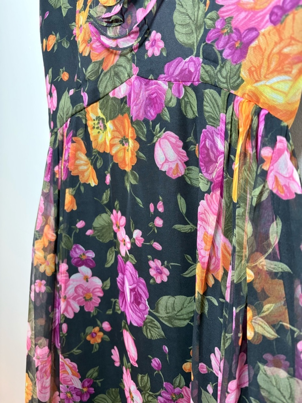 Vintage 1960s/70s Futura Couture of NY Floral Chiffon Maxi Dress - Picture 4 of 12